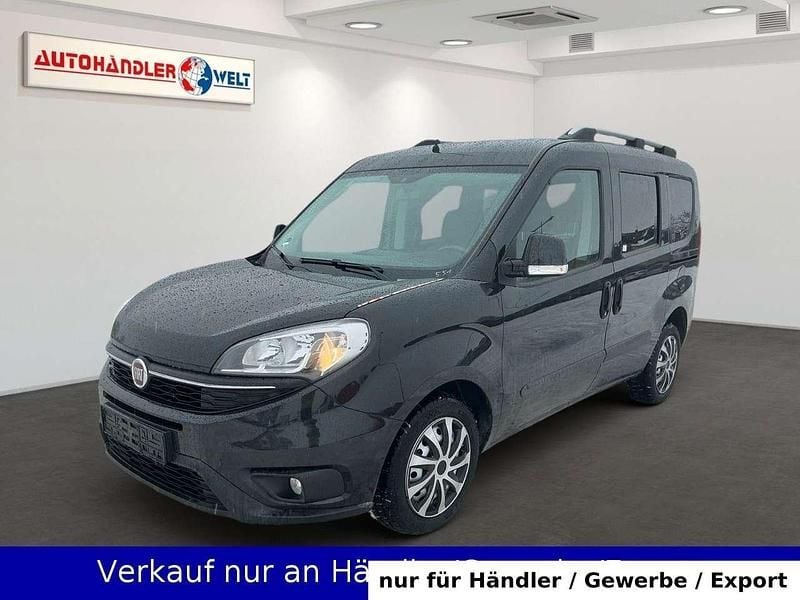 Gebraucht Fiat Doblò Lounge 120 PS (88 kW) 2016 Schwarz Van / Kleinbus
