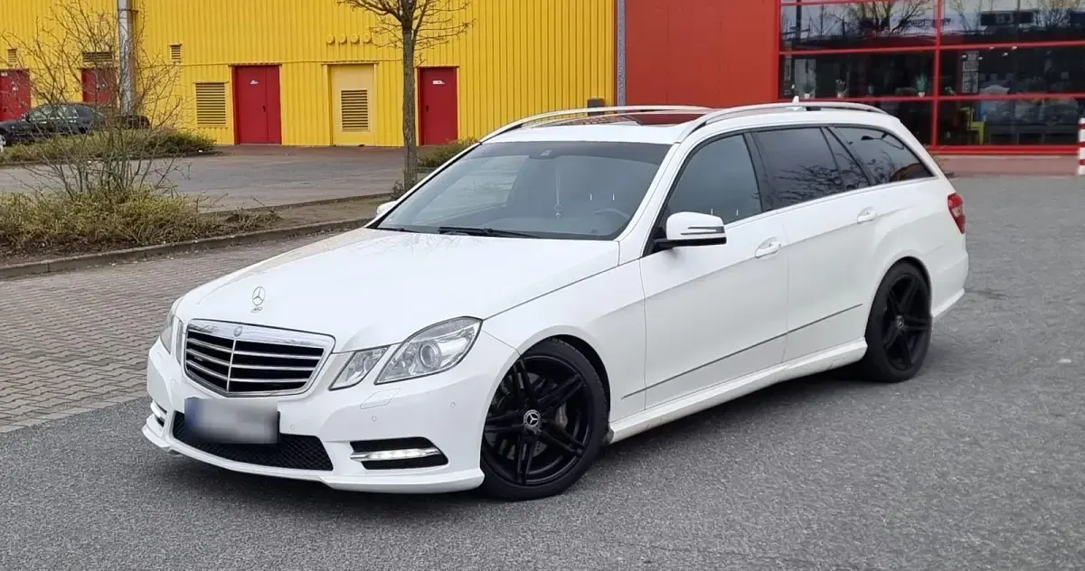 Gebraucht Mercedes E350 AMG line 265 PS (194 kW) 2013 Weiß Kombi