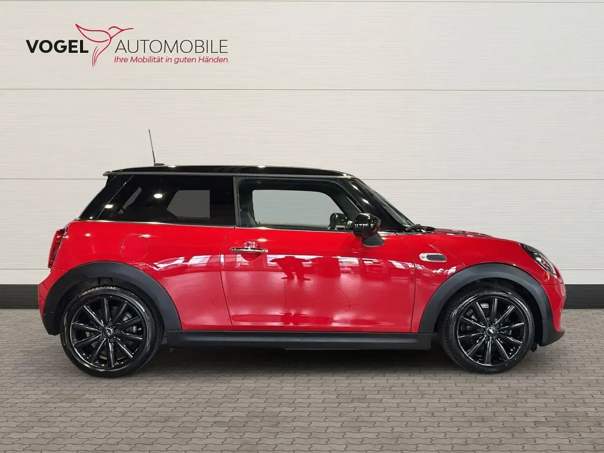 Occasion Mini Cooper 136 PK (100 kW) 2020 Rood Hatchback