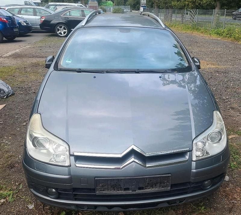 Silber Gebraucht 2005 Citroën C5 Exclusive Kombi | 700 € (Guter Preis) - Bild 1/4