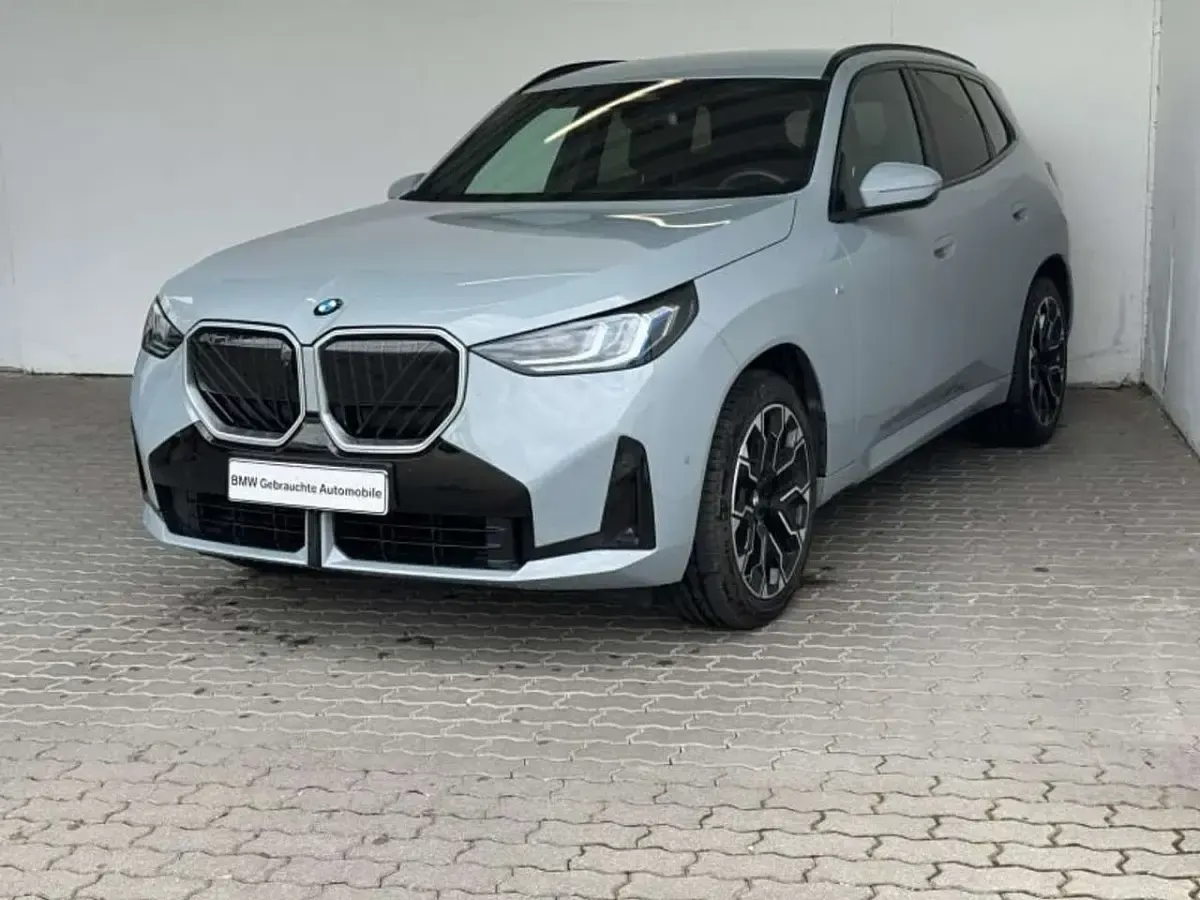 Gebraucht BMW X3 M Sport 197 PS (144 kW) 2025 Grau SUV