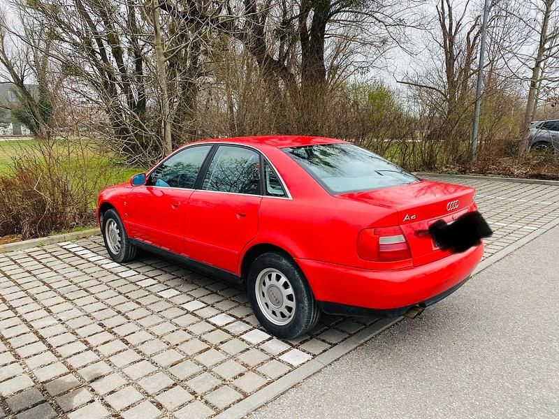Gebraucht Audi A4 150 PS (110 kW) 1997 Rot Limousine
