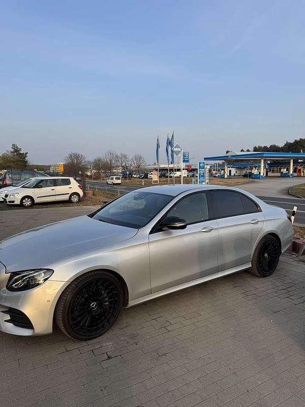 Gebraucht Mercedes E300 245 PS (180 kW) 2019 Grau Limousine