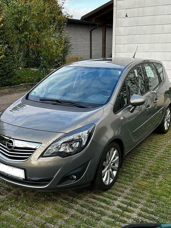 Braun Gebraucht 2010 Opel Meriva Van / Kleinbus | 5.950 € (Fairer Preis) - Bild 1/4