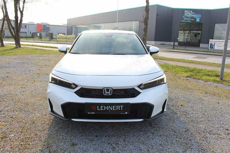 Neu Honda Civic Elegance 184 PS (135 kW) 2026 Weiß Limousine