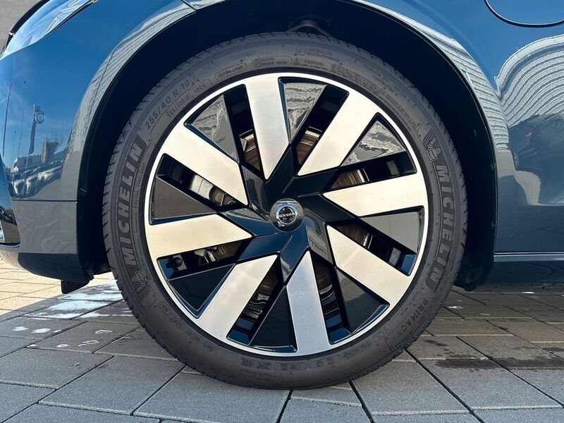 Gebraucht Volvo V90 Plus 455 PS (334 kW) 2024 Denim blue Kombi