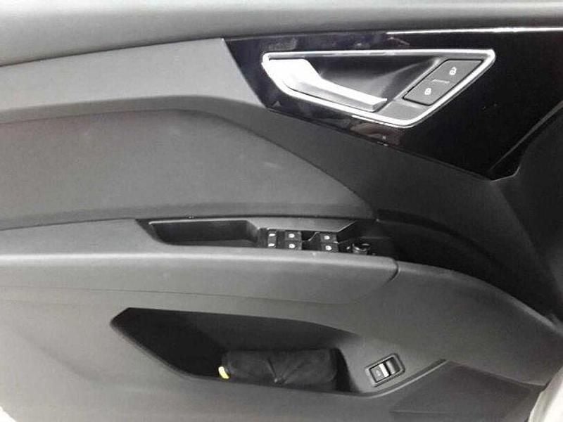 Gebraucht Audi Q4 Sportback e-tron Ambiente 219 kW (299 PS) 2023 Gletscherweiss metallic SUV