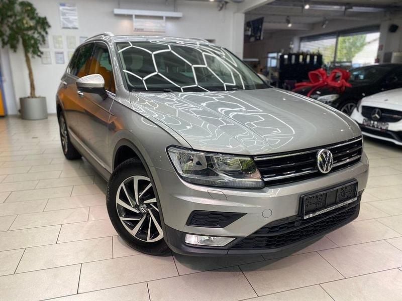 Silber Gebraucht 2017 VW Tiguan SUV | 19.400 € (Guter Preis) - Bild 1/4