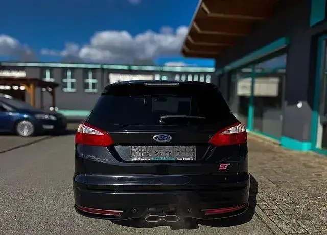 Używany Ford Focus ST 250 KM (183 kW) 2014 Czarny Kombi