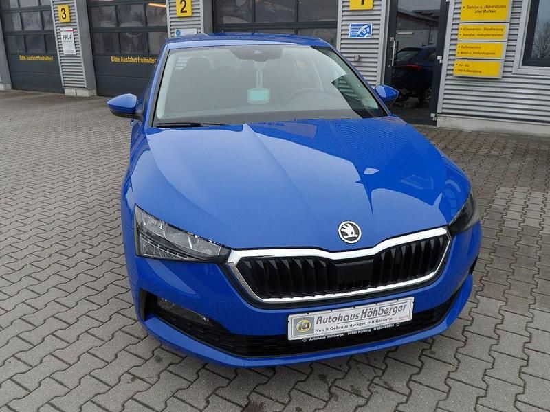 Gebraucht Skoda Scala Ambition 150 PS (110 kW) 2021 Blau Kleinwagen