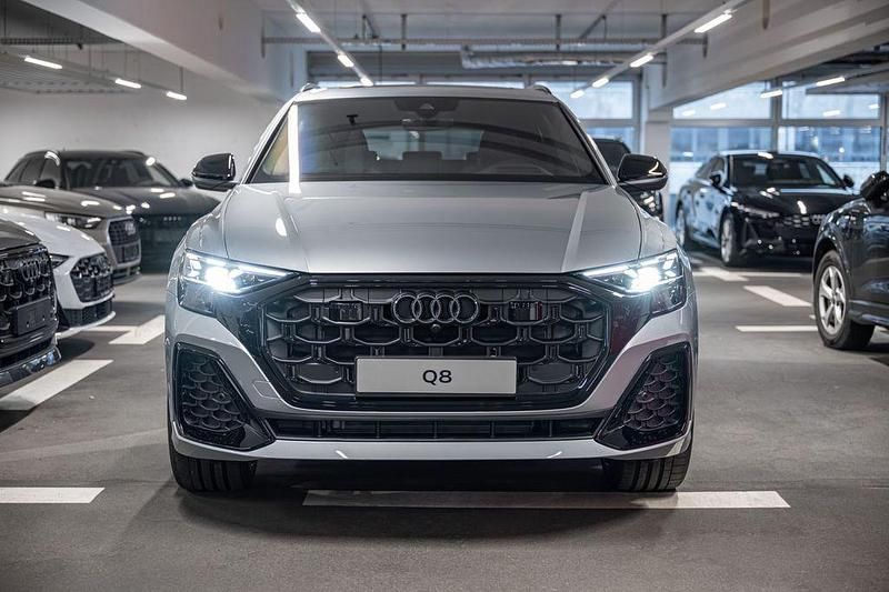 Neu Audi Q8 Sport 286 PS (210 kW) 2026 Silber SUV