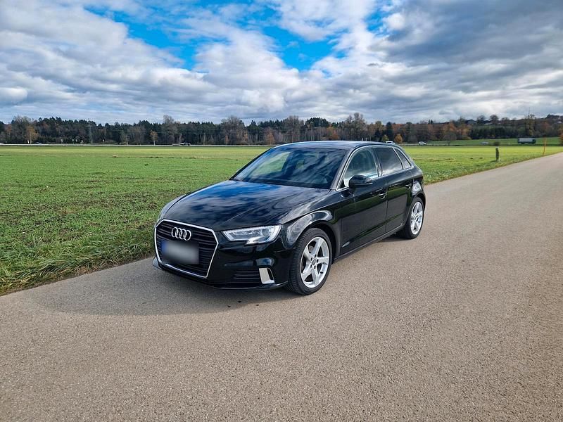 Gebraucht Audi A3 116 PS (85 kW) 2019 Schwarz Limousine