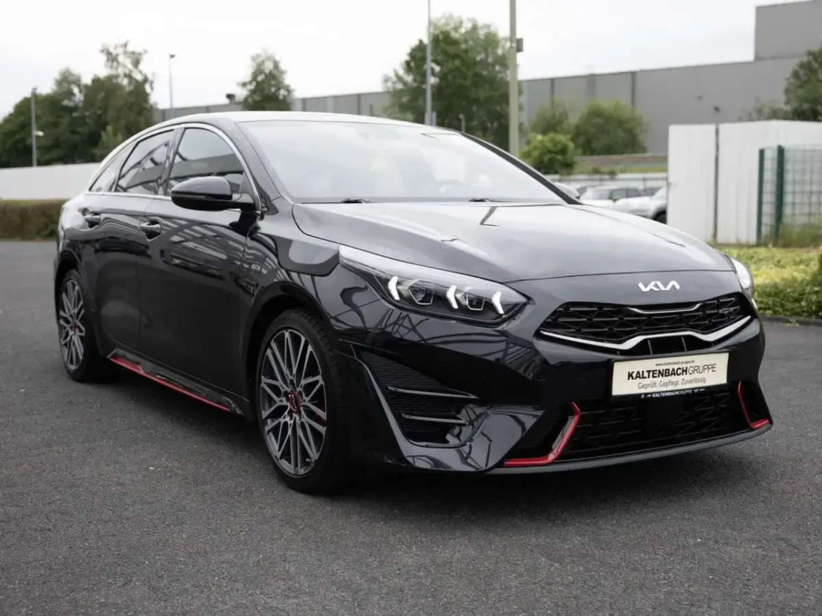 Gebraucht Kia ProCeed GT 204 PS (150 kW) 2023 Schwarz Kombi