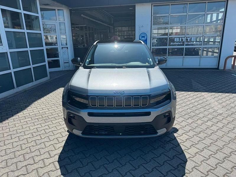 Neu Jeep Avenger Summit 101 PS (74 kW) 2025 Grau SUV