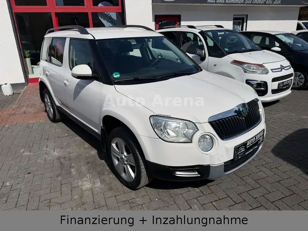Gebraucht Skoda Yeti Family 105 PS (77 kW) 2012 Weiß SUV