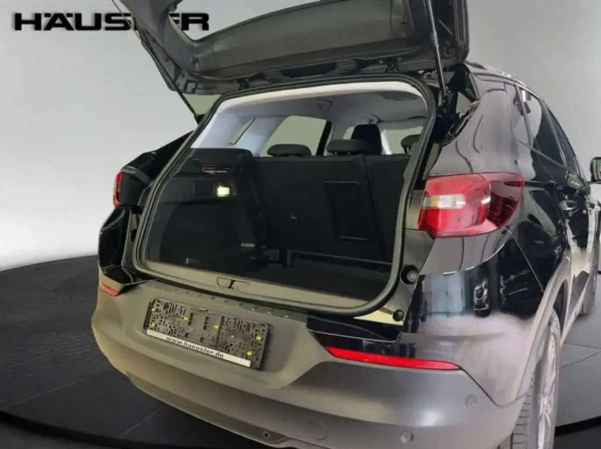 Gebraucht Opel Grandland X 131 PS (96 kW) 2022 Schwarz SUV