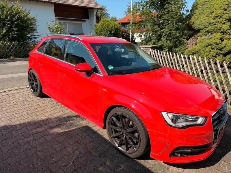 Rot Gebraucht 2014 Audi A3 Sportback S-Line Limousine | 10.500 € (Superpreis) - Bild 1/4