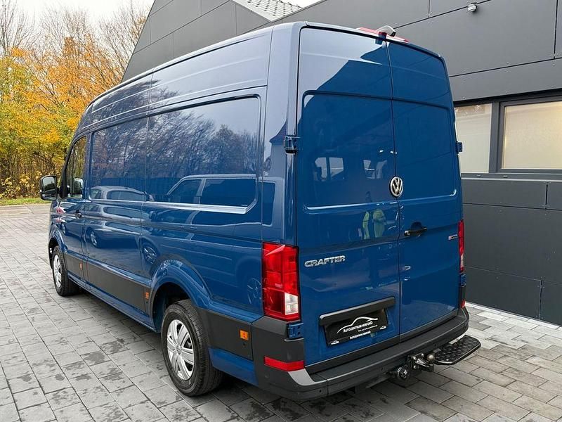 Gebraucht VW Crafter 177 PS (130 kW) 2022 Blau Van