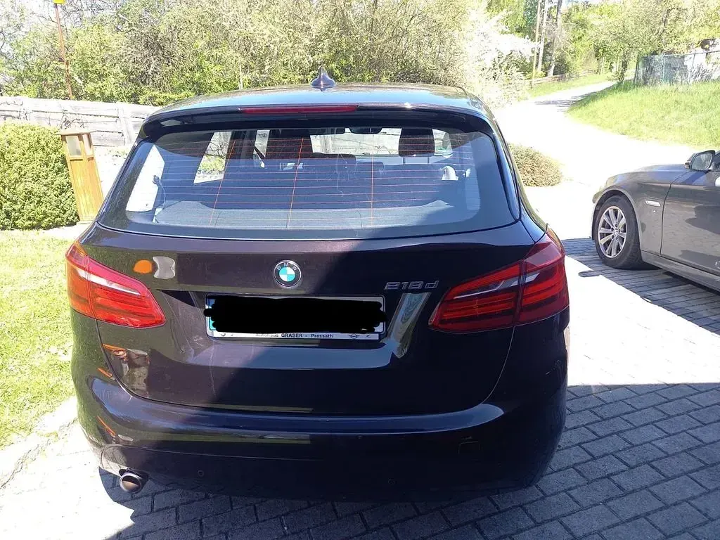 Gebraucht BMW 218 Active Tourer 150 PS (110 kW) 2016 Schwarz Van / Kleinbus