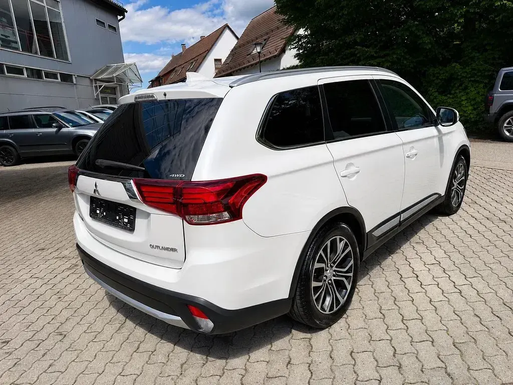 Brugt Mitsubishi Outlander Plus 150 HK (110 kW) 2015 Hvid SUV