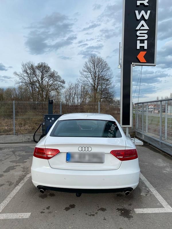 Gebraucht Audi A5 S-Line 240 PS (176 kW) 2010 Weiß Coupé