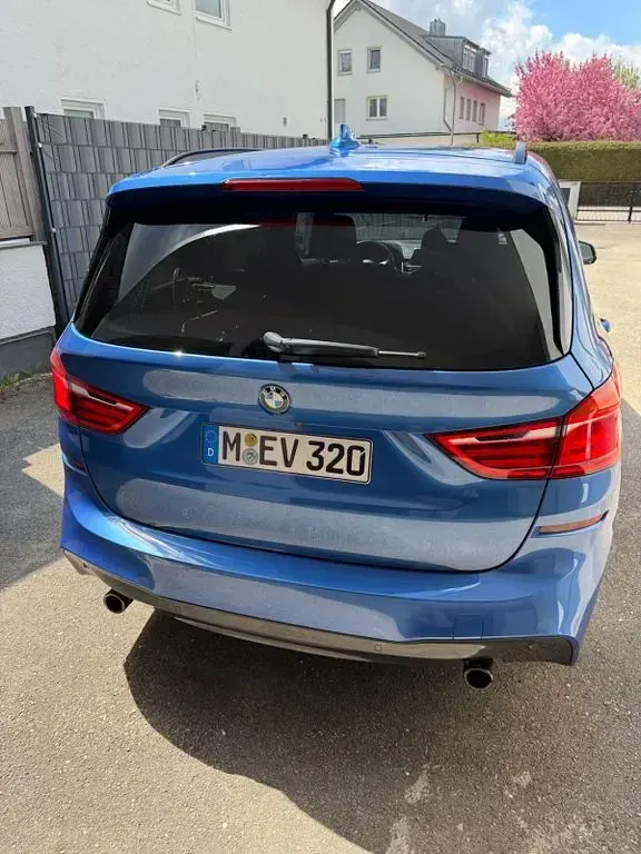 Gebraucht BMW 220 Gran Tourer Performance 190 PS (139 kW) 2018 Blau Van / Kleinbus