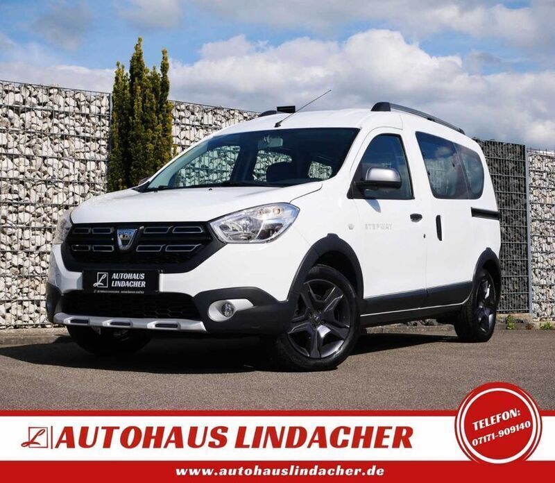 Gletscherweiss Gebraucht 2017 Dacia Dokker Celebration Van | 11.890 € (Fairer Preis) - Bild 1/4