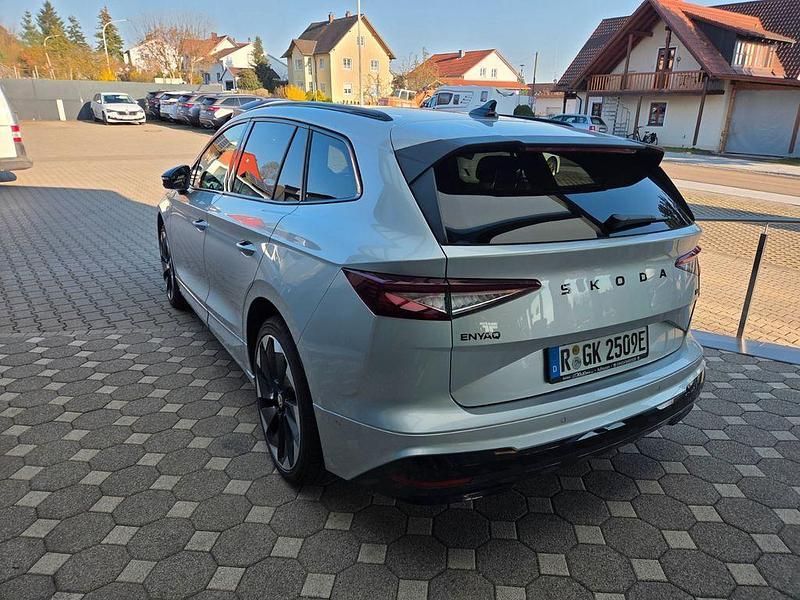 Gebraucht Skoda Enyaq iV SportLine 210 kW (286 PS) 2024 Silber SUV
