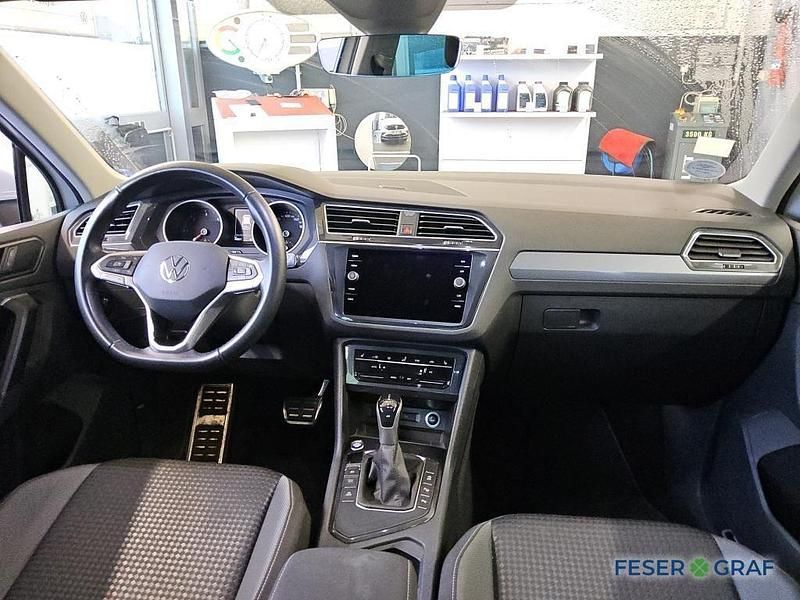 Gebraucht VW Tiguan Active 150 PS (110 kW) 2023 Oryxweiß perlmutteffekt SUV