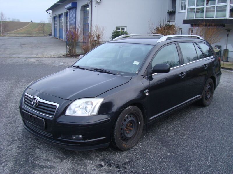 Gebraucht Toyota Avensis Sol 177 PS (130 kW) 2005 Schwarz Kombi