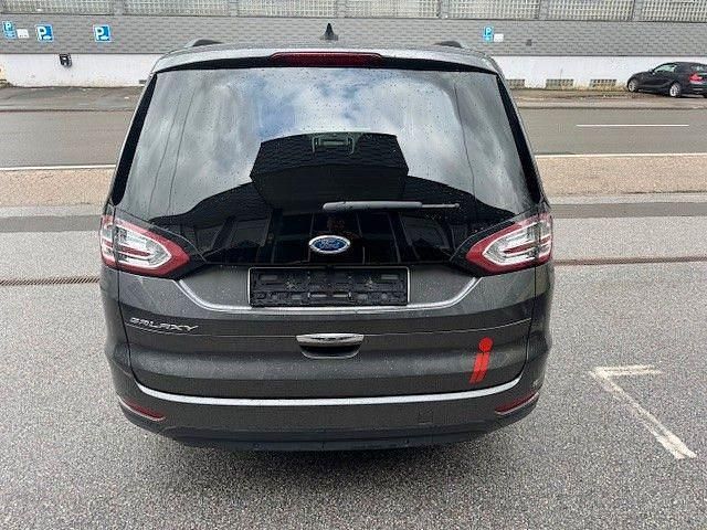 Second-hand Ford Galaxy 150 CP (110 kW) 2022 Gri Monovolum
