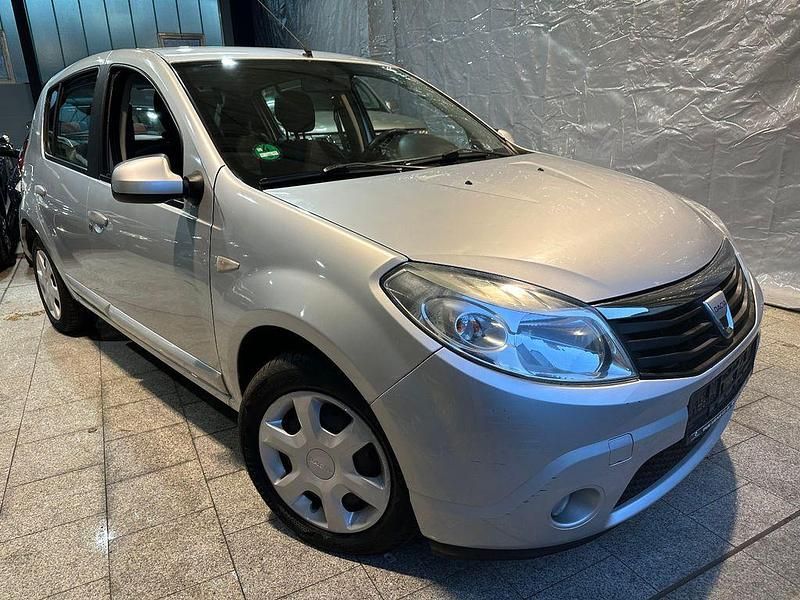 Gebraucht Dacia Sandero Lauréate 87 PS (63 kW) 2009 Silber Limousine