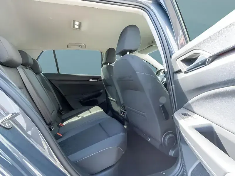 Gebraucht VW Golf VIII 150 PS (110 kW) 2021 Grau Kleinwagen