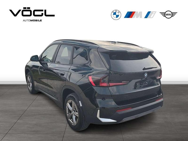 Używany BMW X1 197 KM (144 kW) 2024 Czarny SUV