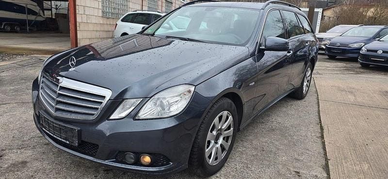 Gebraucht Mercedes E200 184 PS (135 kW) 2010 Grau Kombi