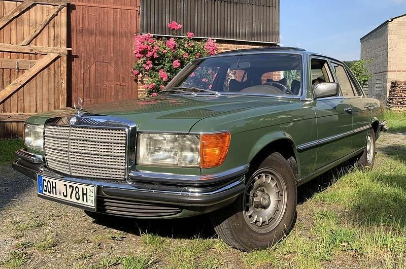 Grün Gebraucht 1978 Mercedes S280 Limousine | 15.000 € - Bild 1/4