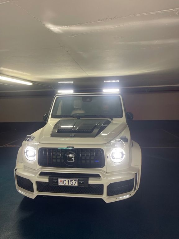 Weiß Gebraucht 2021 Mercedes G63 AMG AMG SUV | 285.000 € (Etwas zu teuer) - Bild 1/4