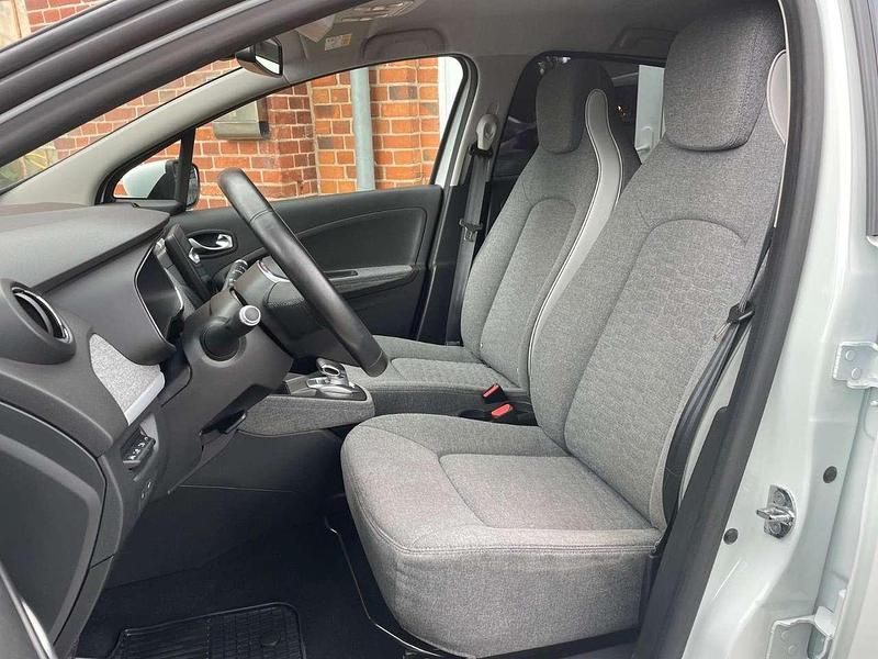 Gebraucht Renault Zoe Experience 80 kW (109 PS) 2019 Weiß Kleinwagen