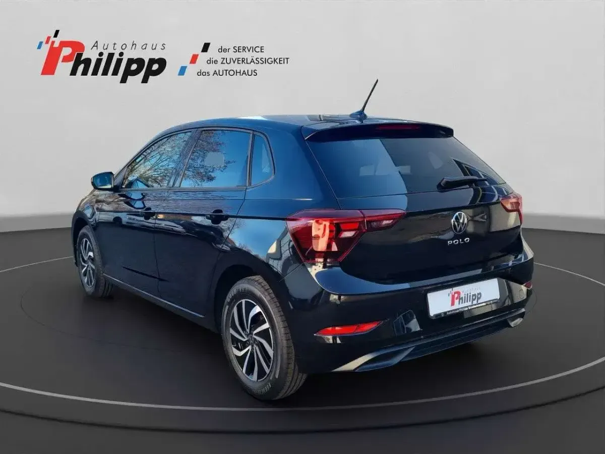 Gebraucht VW Polo Life 116 PS (85 kW) 2024 Rauchgrau (metallic) Limousine
