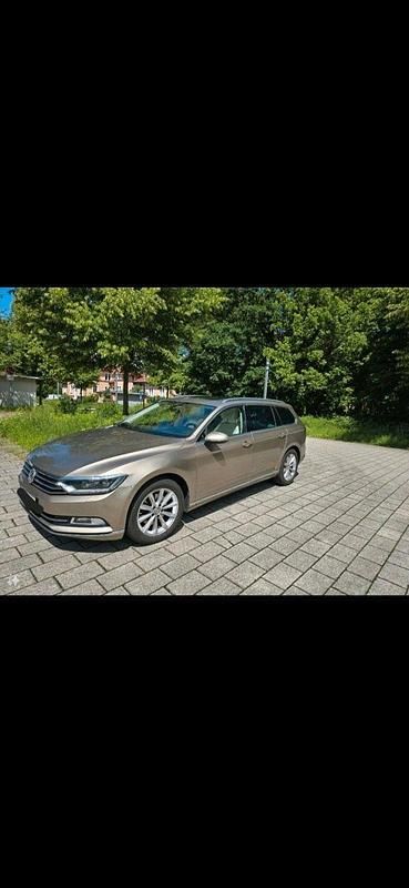 Gebraucht VW Passat Highline 150 PS (110 kW) 2015 Kombi