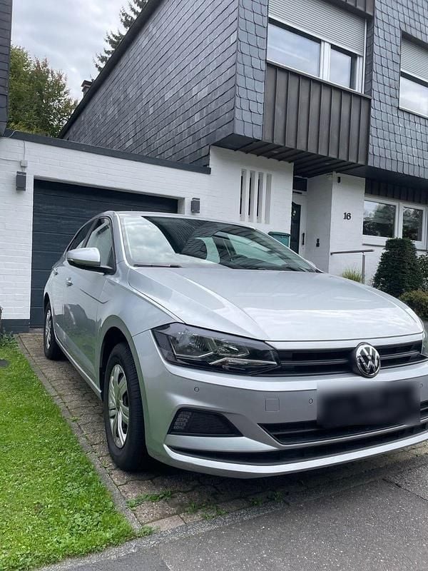 Silber Gebraucht 2020 VW Polo Trendline Kleinwagen | 10.500 € (Superpreis) - Bild 1/4