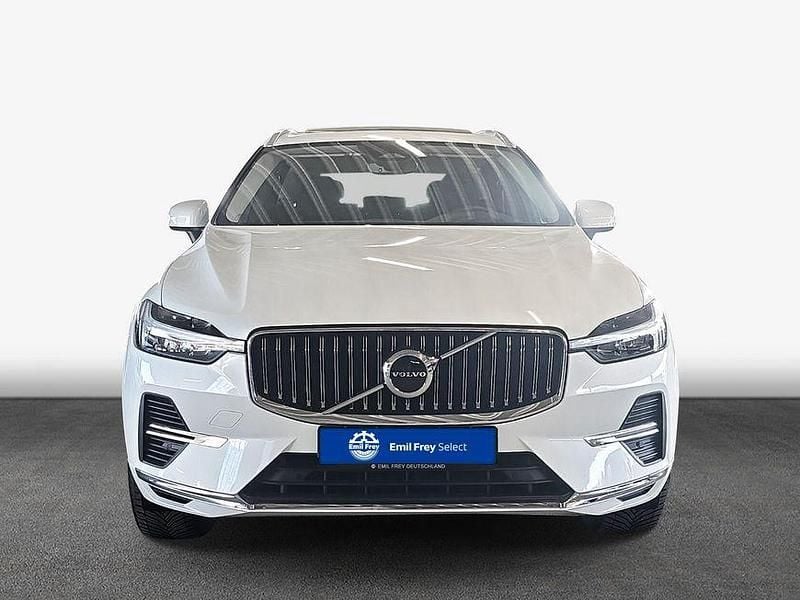 Gebraucht Volvo XC60 Core 335 PS (246 kW) 2023 Crystal weißperleffekt SUV