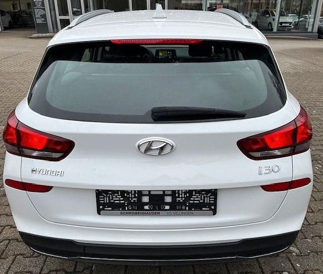 Gebraucht Hyundai i30 Trend 159 PS (116 kW) 2021 Weiß Kombi