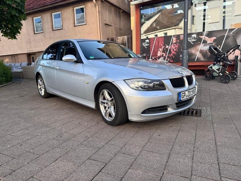 Silber Gebraucht 2006 BMW 320 Limousine | 3.499 € (Guter Preis) - Bild 1/4