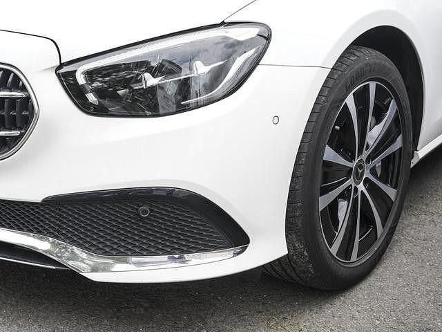 Gebraucht Mercedes E300 Avantgarde 306 PS (225 kW) 2022