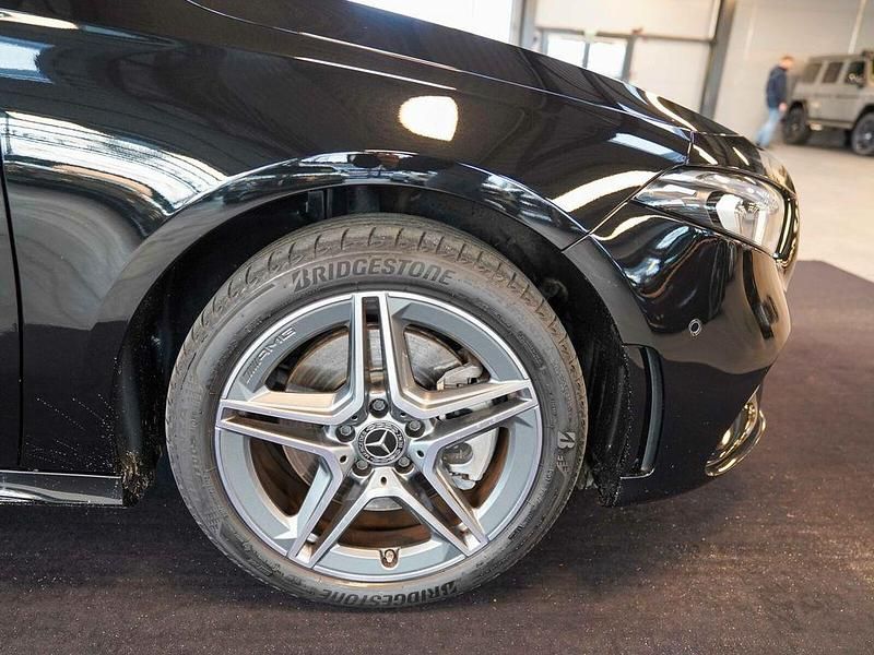 Gebraucht Mercedes A250 AMG line 218 PS (160 kW) 2022 Schwarz Limousine