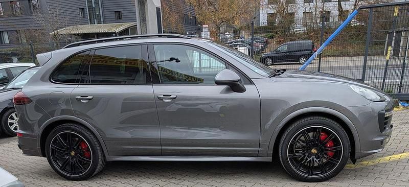 Gebraucht Porsche Cayenne GTS 441 PS (324 kW) 2017 Grau SUV