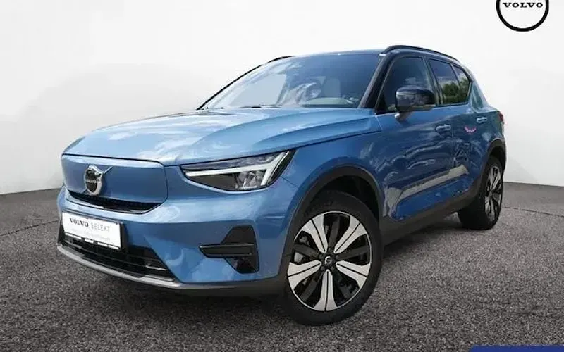 Używany Volvo XC40 Pro 169 kW (231 KM) 2023 Niebieski SUV
