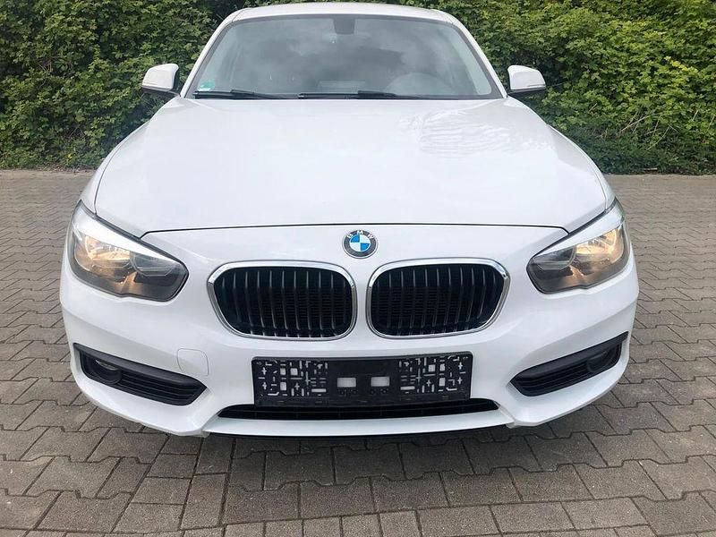 Gebraucht BMW 116 109 PS (80 kW) 2017 Weiß Kleinwagen