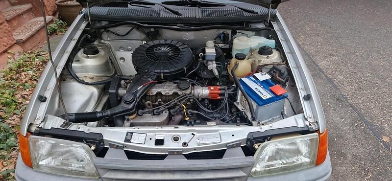 Gebraucht Opel Kadett 60 PS (44 kW) 1991 Silber Kleinwagen